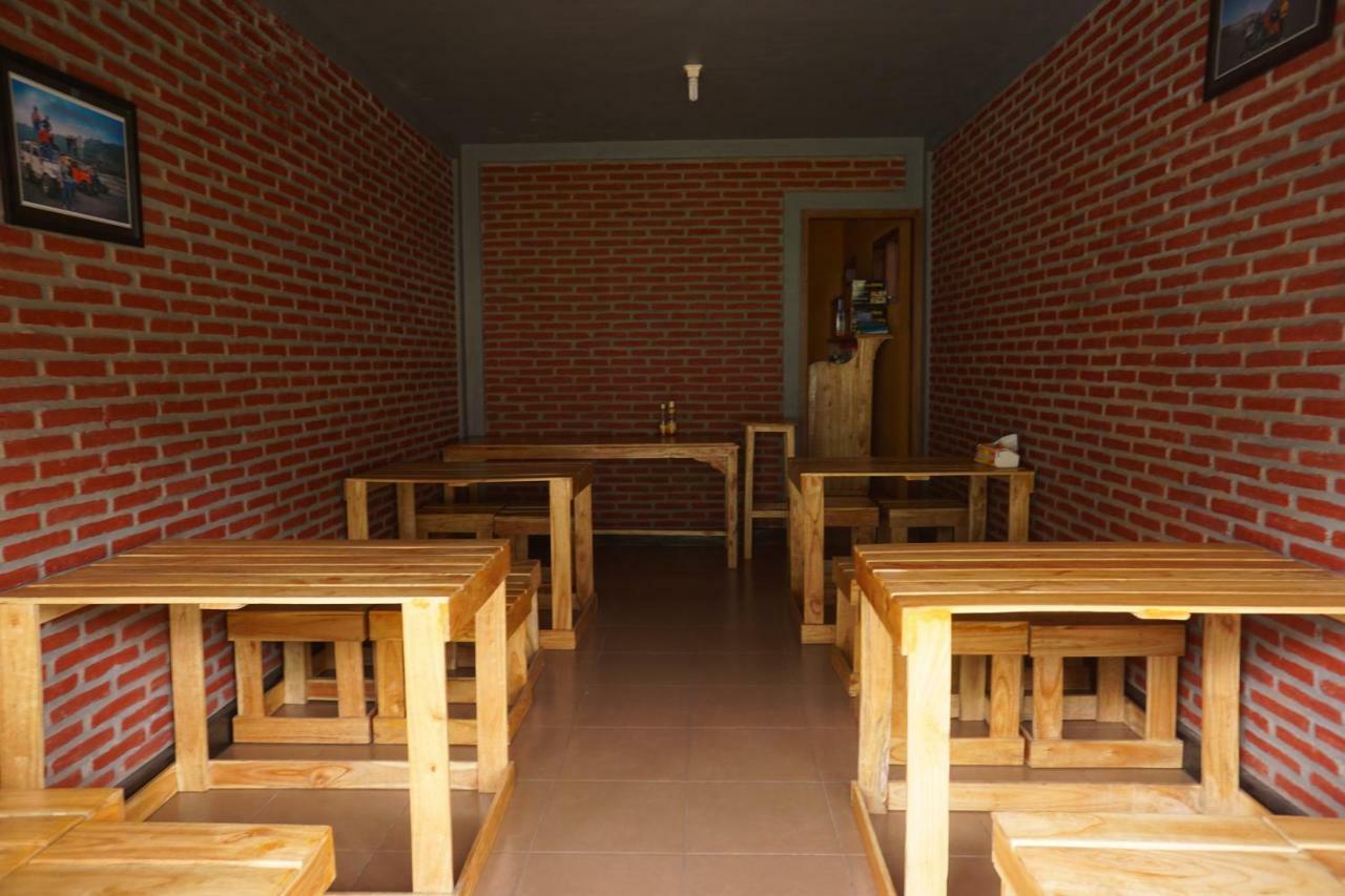 Homestay Lereng Bromo Esterno foto