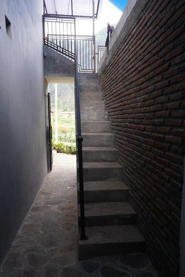 Homestay Lereng Bromo Esterno foto